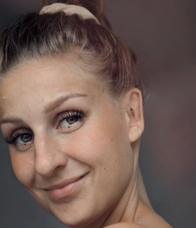 Portrait von Julia