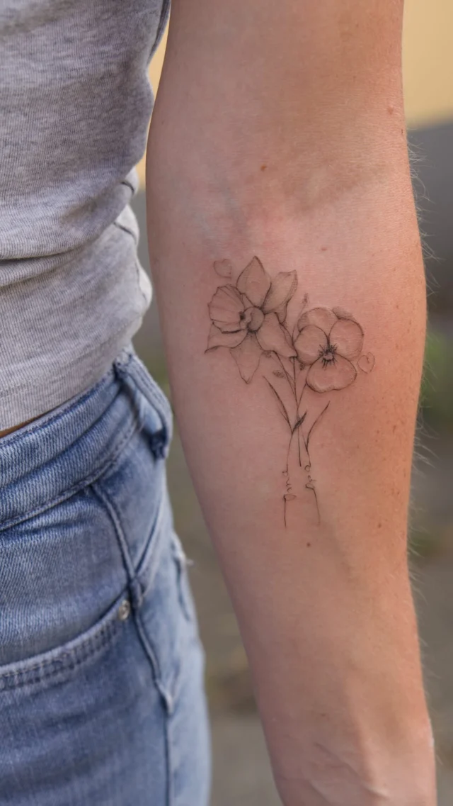 Florales Tattoo von Alina Luna